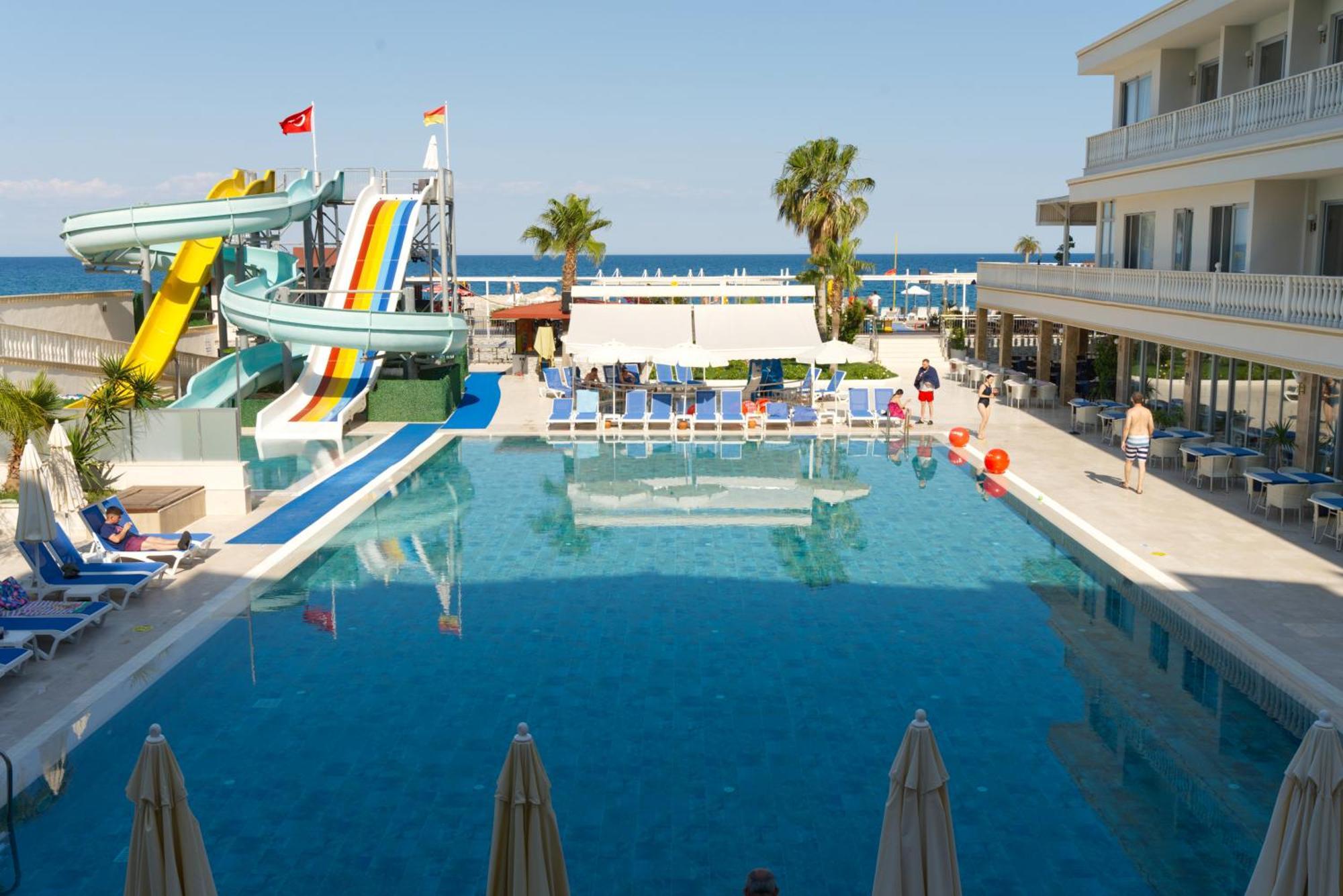 Sl La Perla Kemer Resort *