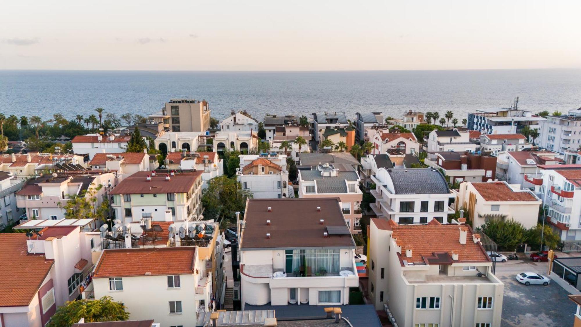 Luff Living - Adult Only 12 Hotel