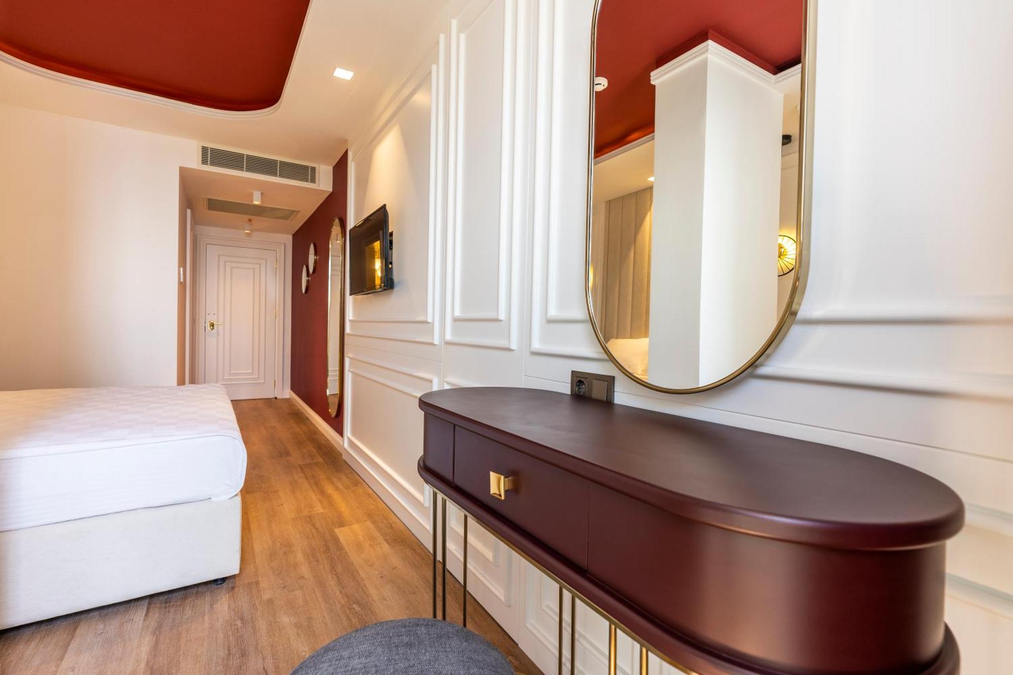 La Boutique & (adults Only) Hotel