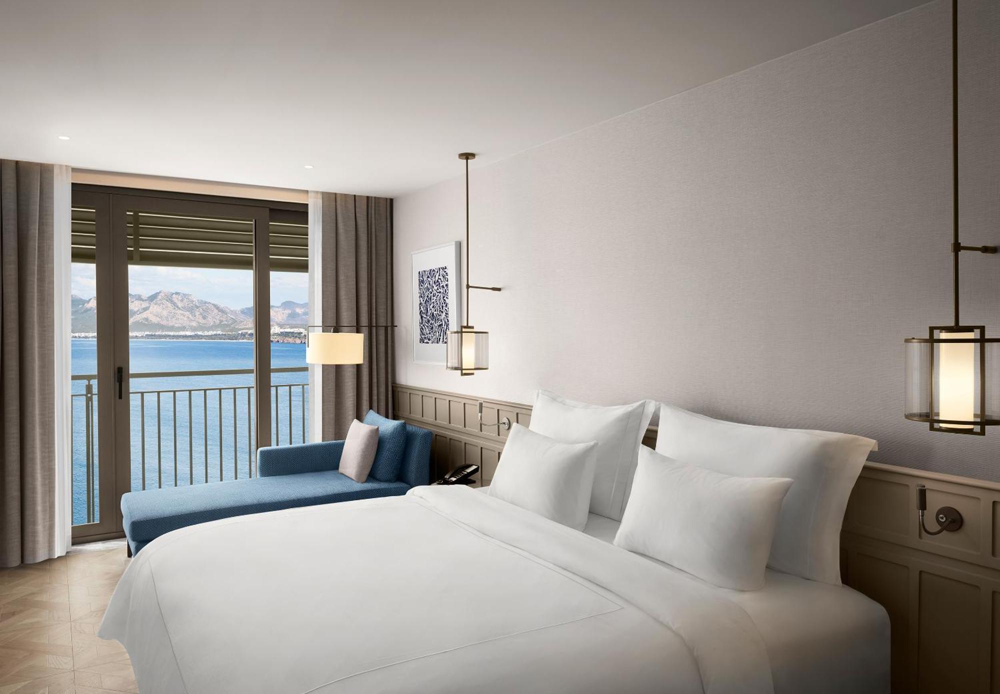 Akra Antalya 5*