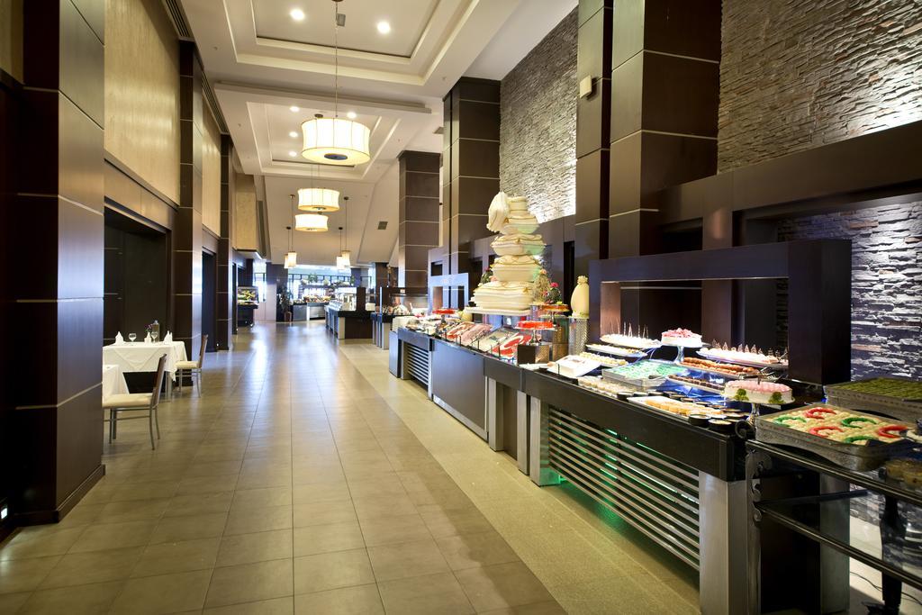 Resort Limak Lara Deluxe & Antália