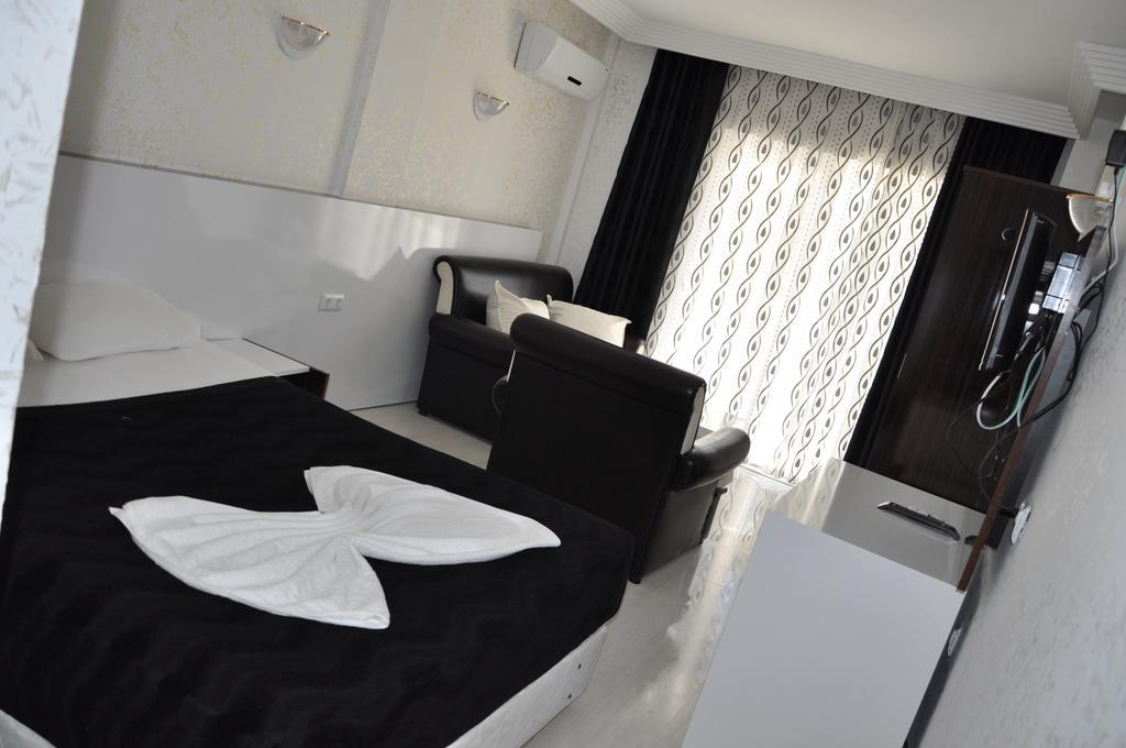 Hotel Movie Life Roe Antália