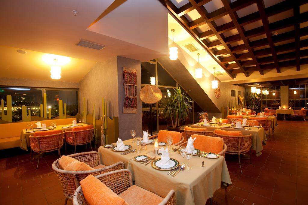 Resort Limak Lara Deluxe & Antália