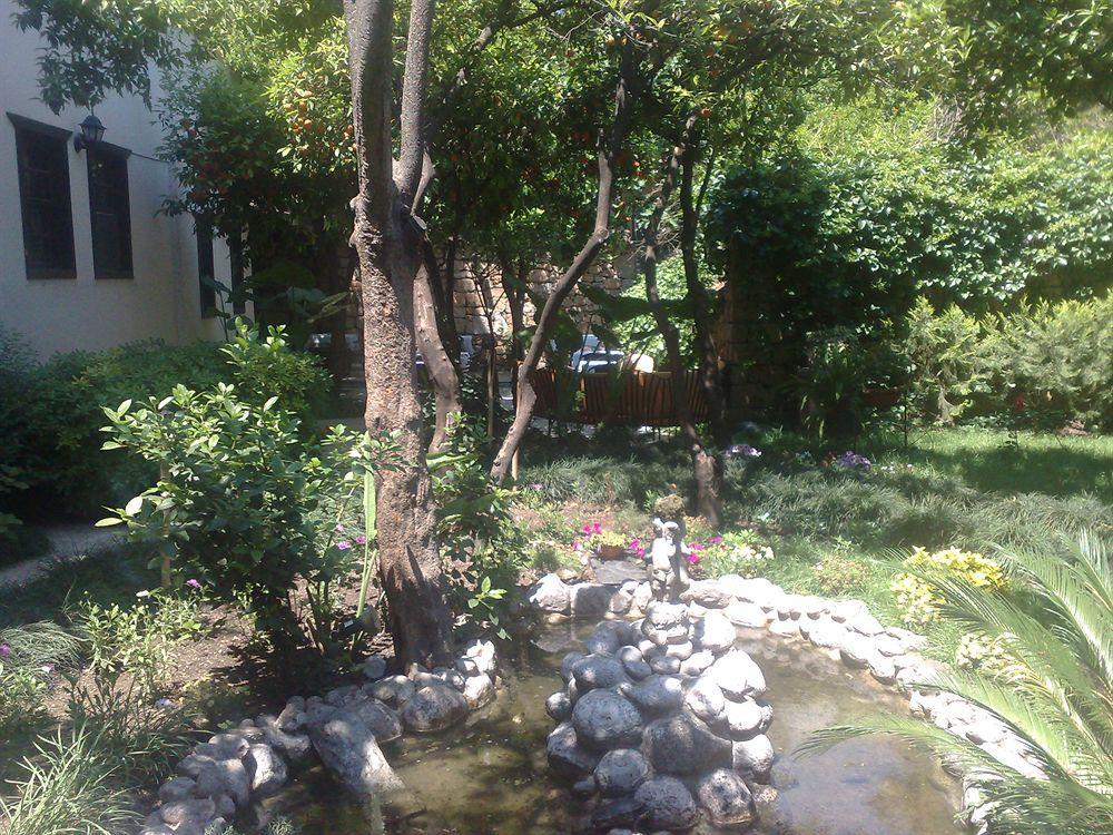 The Ninova Hotel 2*