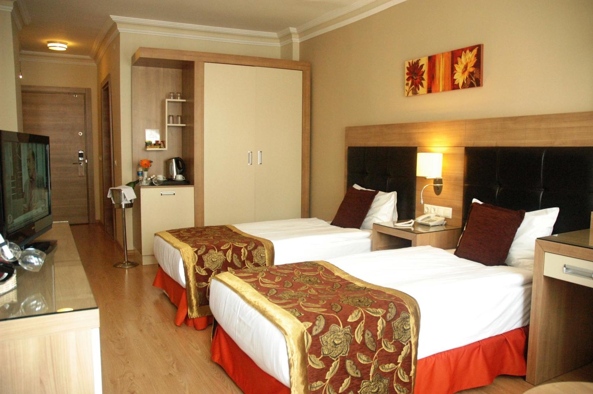 Hotel Laguna Antália