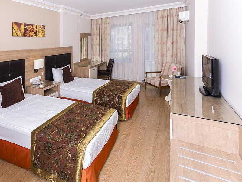 Hotel Laguna Antália