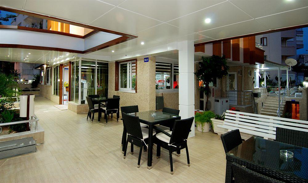 Otel Lara Diamond 3*