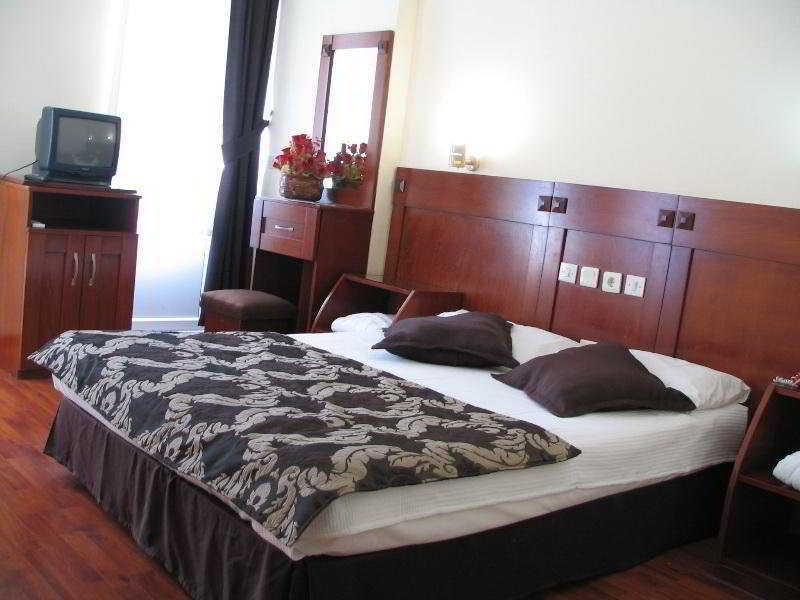 Nazar Hotel Antália