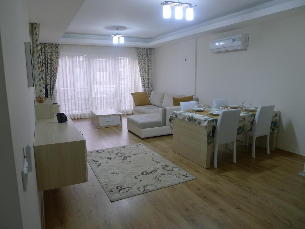 Apartment Emerald Green