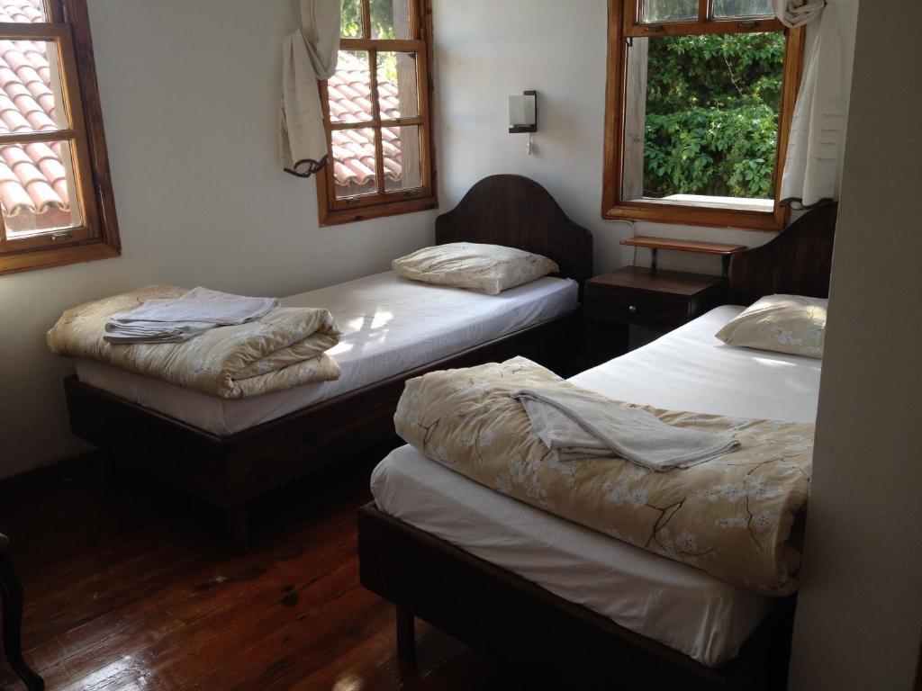 Mavi & Ani Hotel 3*