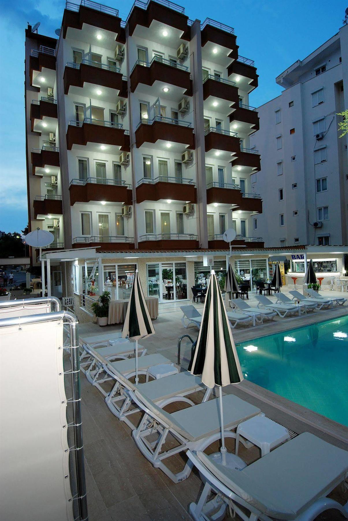 Otel Lara Diamond 3*