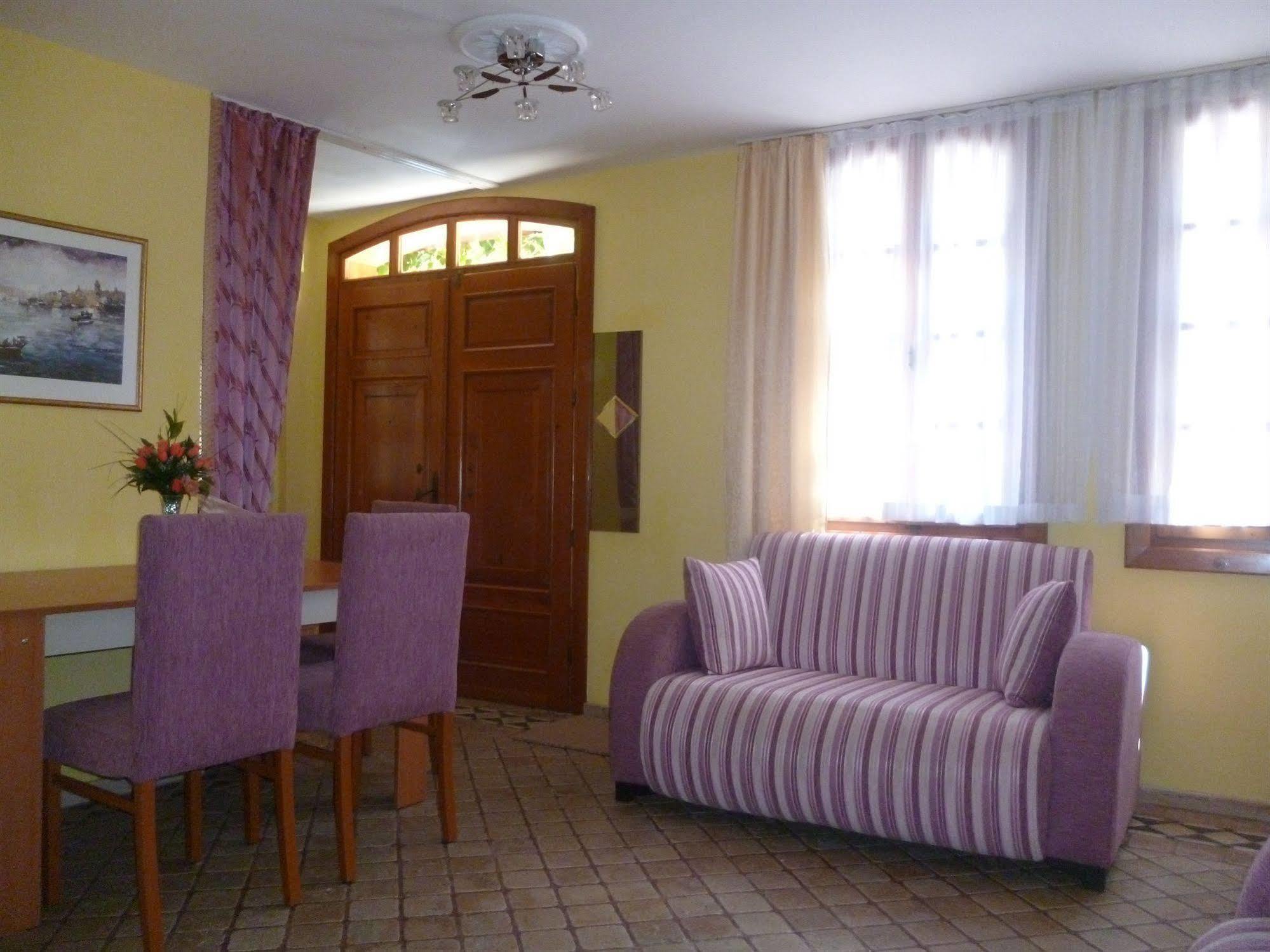 Frankfurt 2* Antália