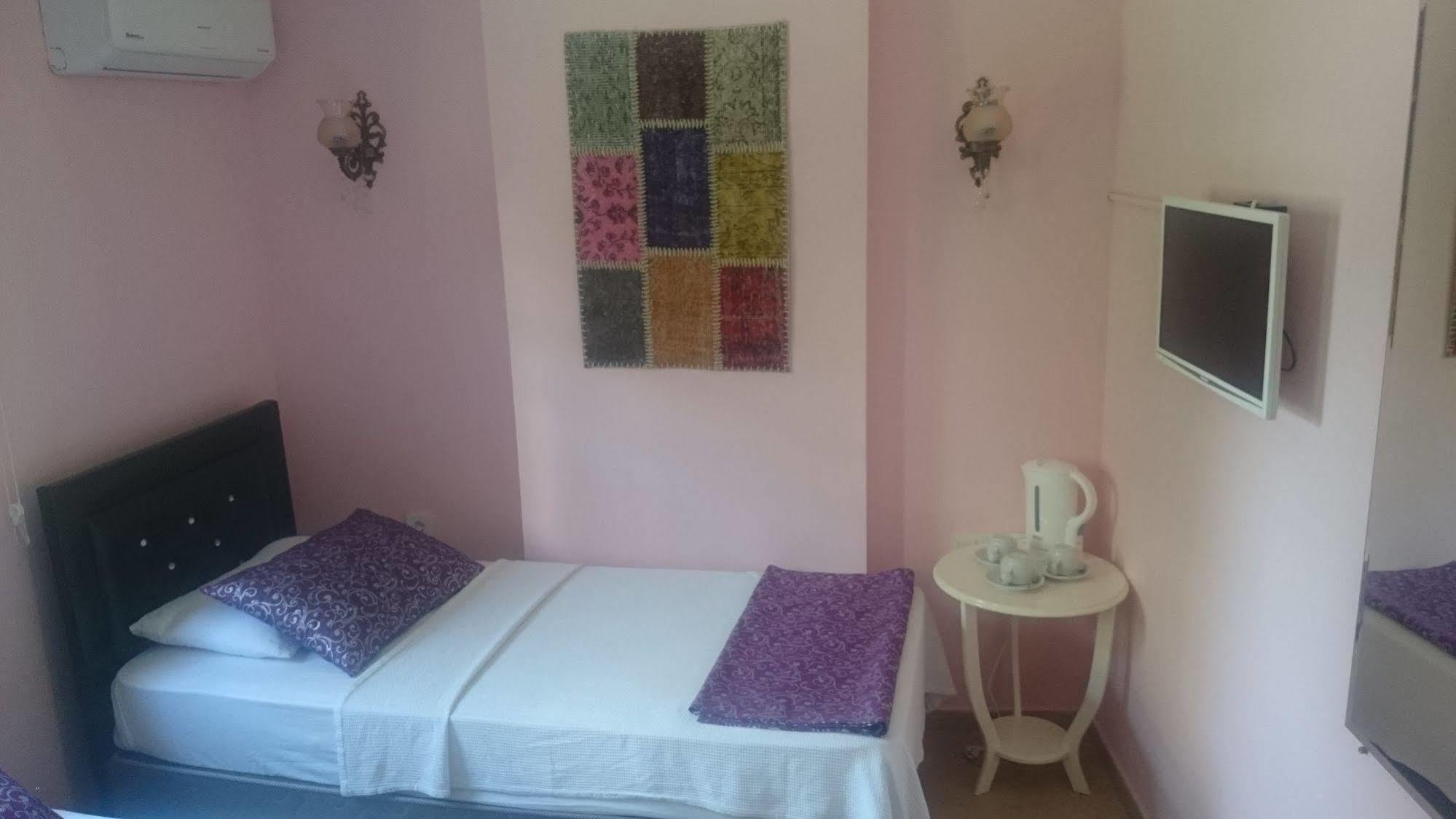 Albergue Marina *