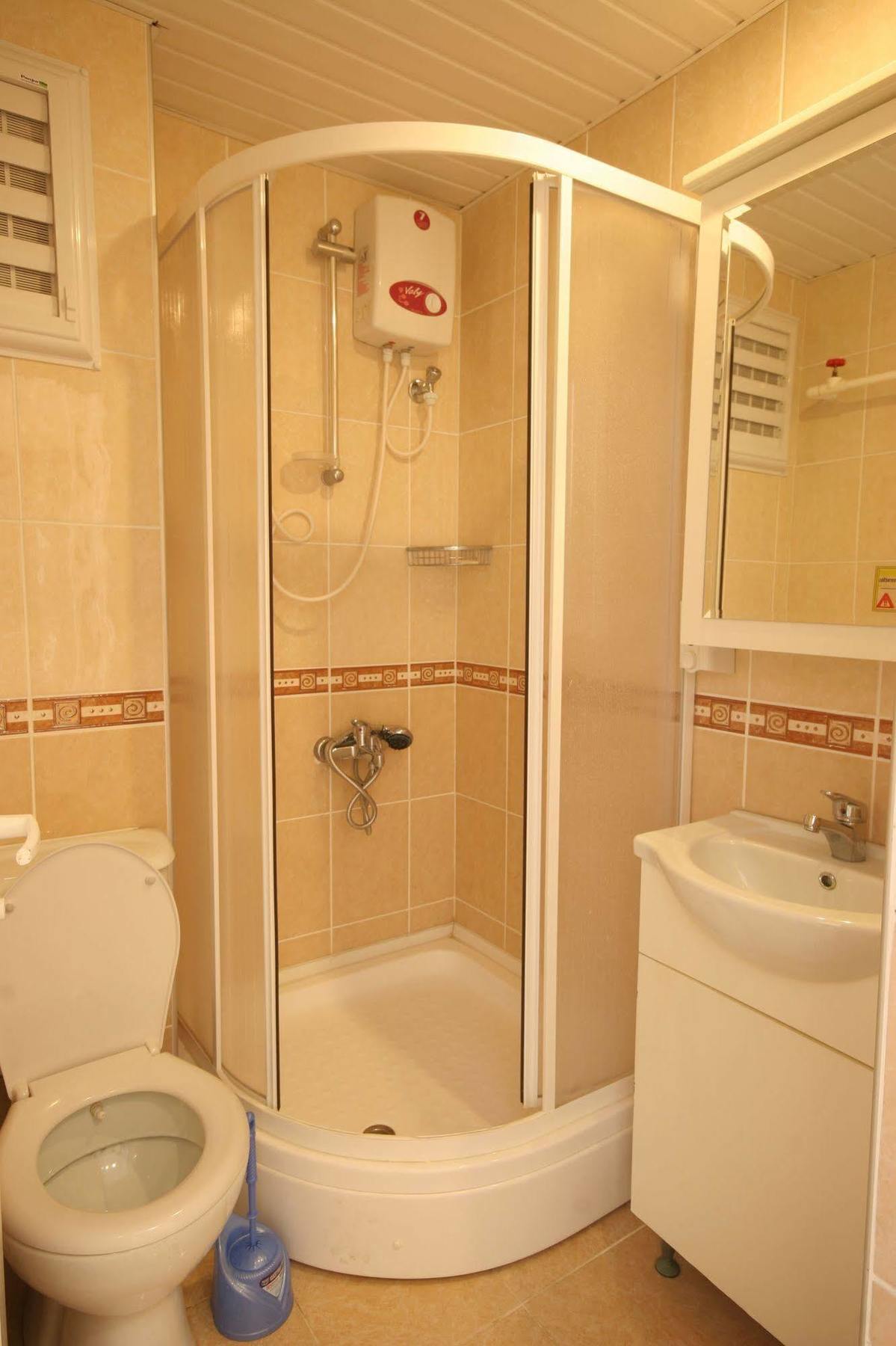 Hotel Berrak Su Antália