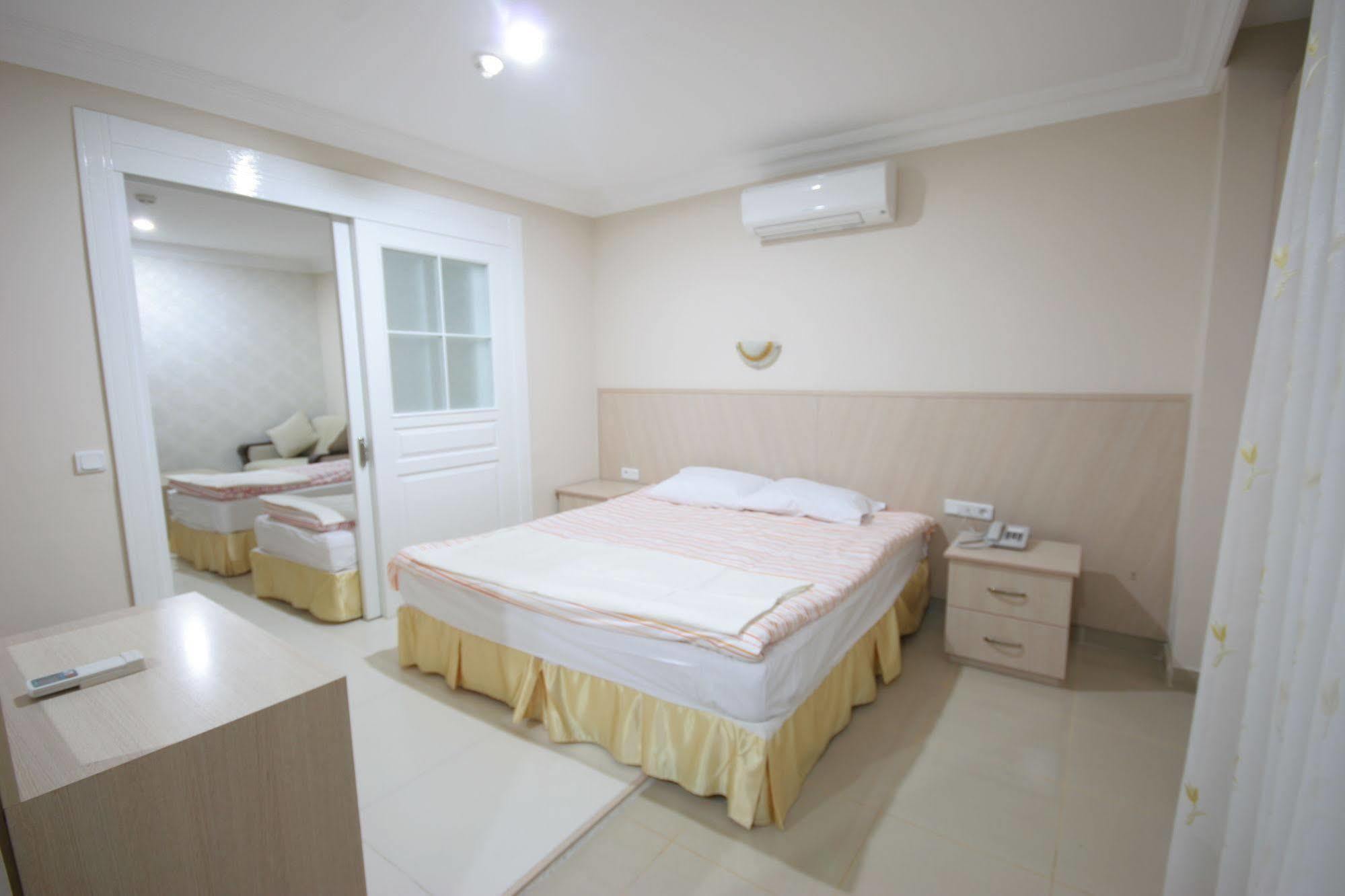 Berrak Su Hotel Antália