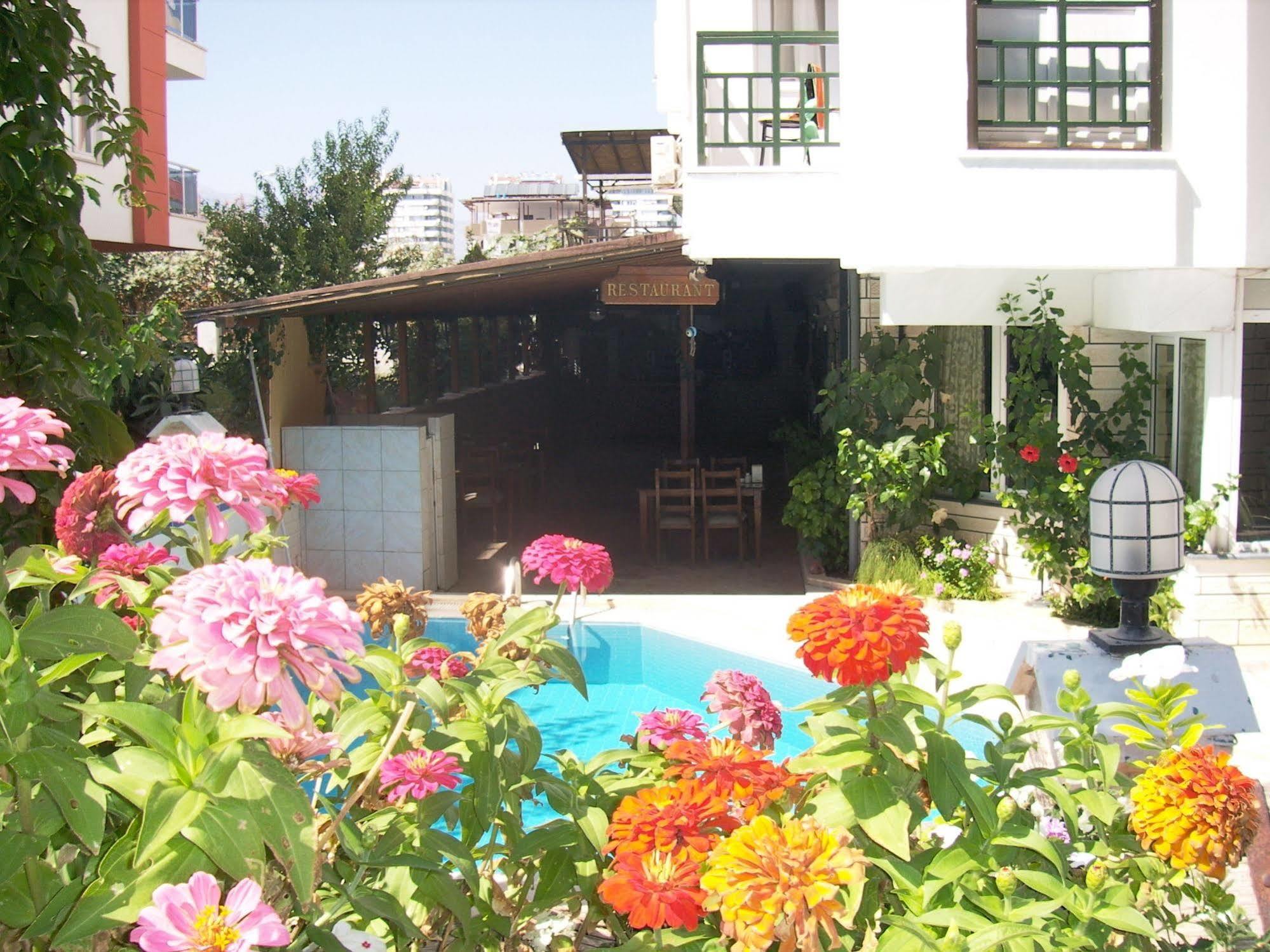 Hotel Isinda Antália