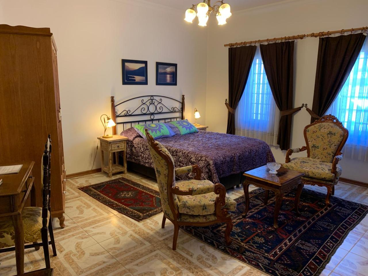 Porta Appartement *