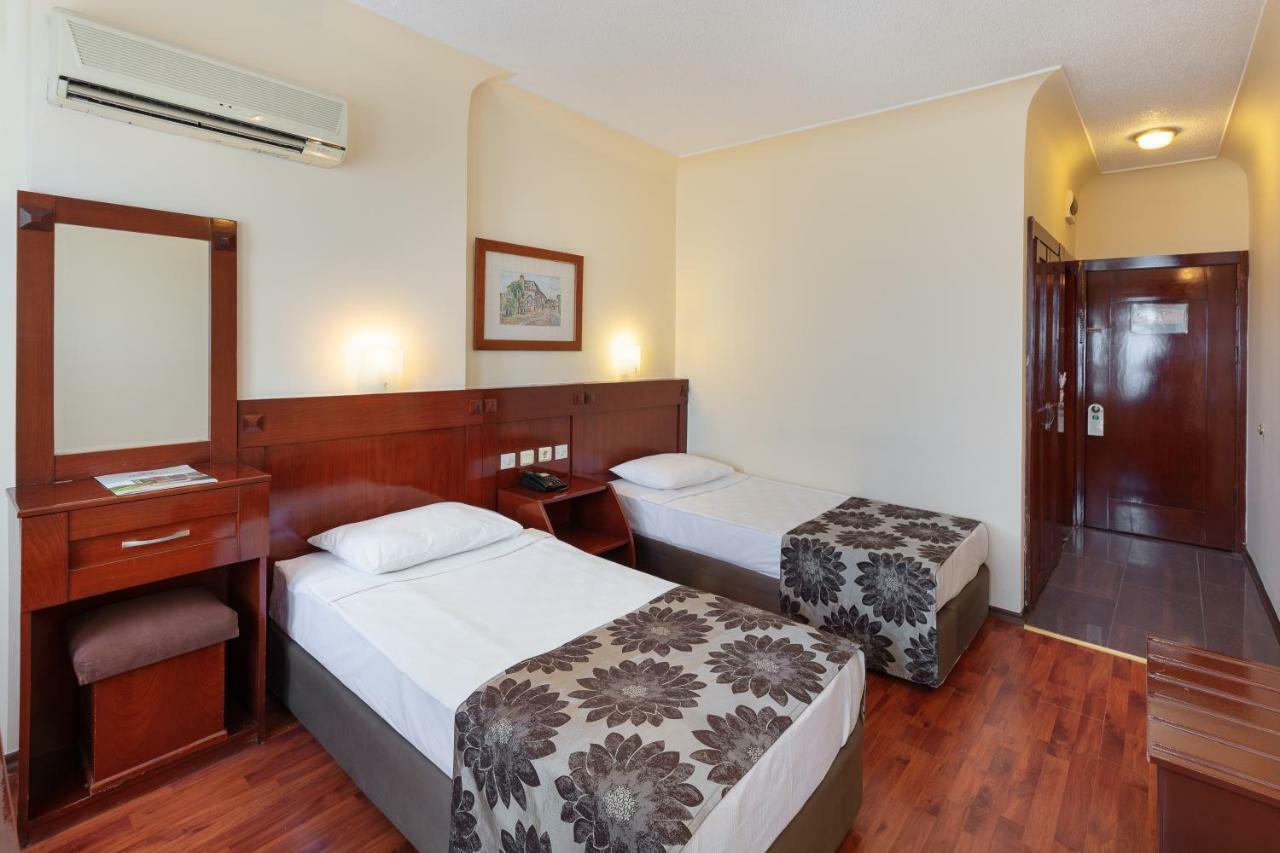 Nazar Hotel Antália