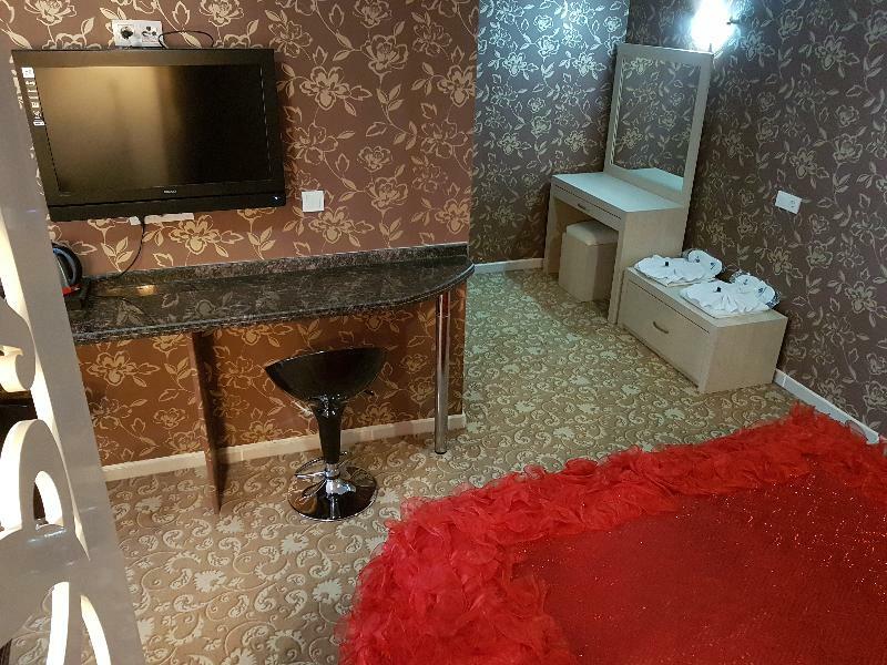 Hotel Berrak Su Antália