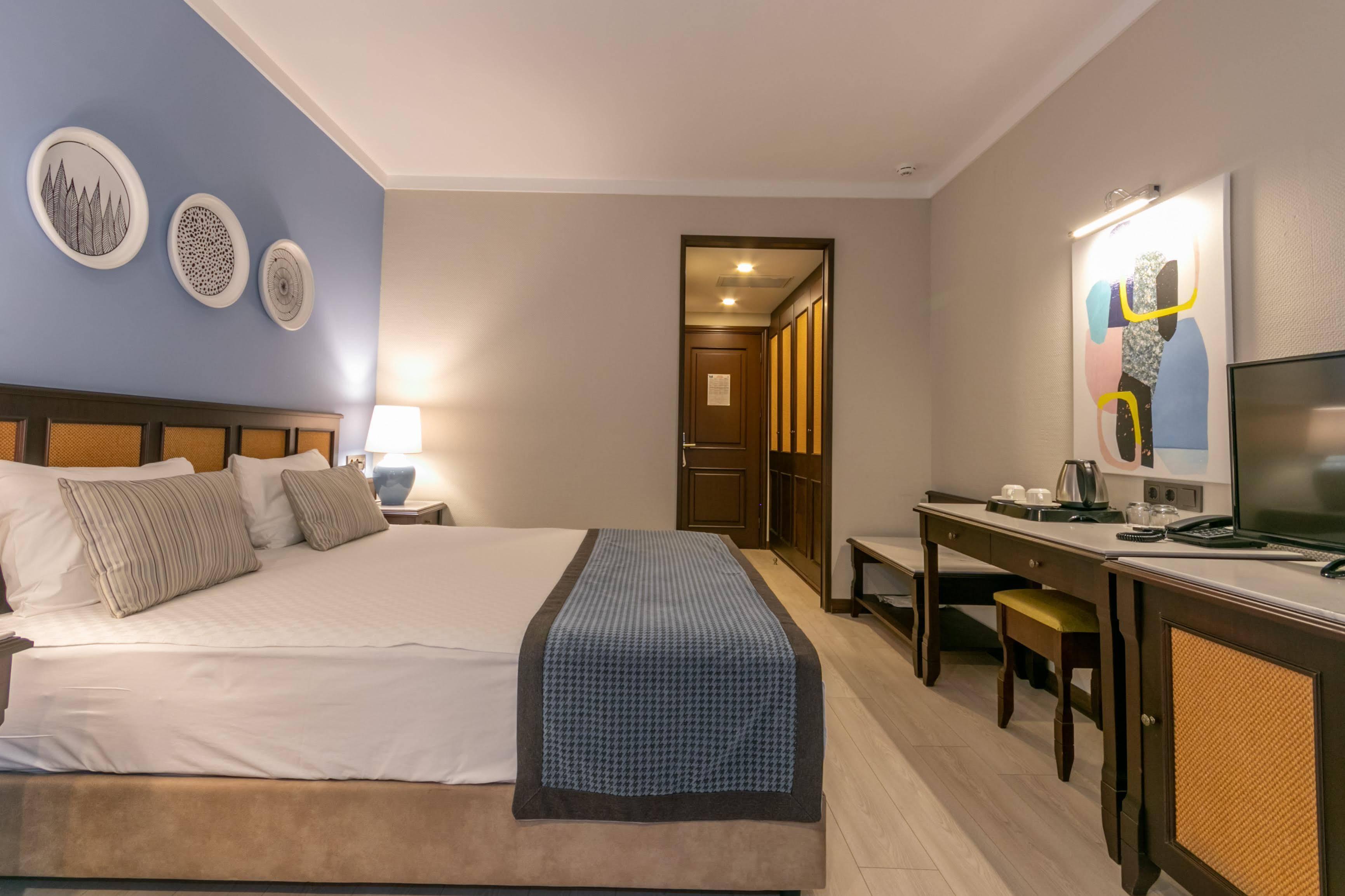 Lara Park Otel