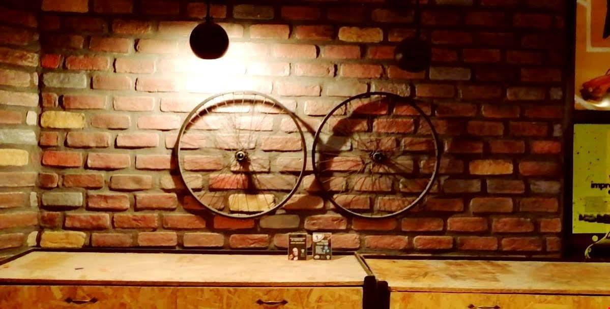 Voswos Garage Coffee Otel Antalya