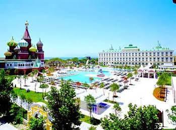 Kremlin Palace Antália