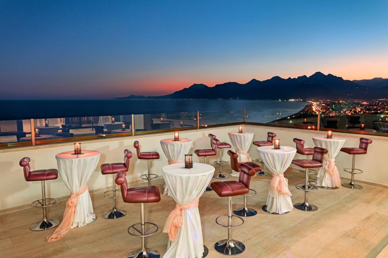 Hotel Oezkaymak Falez Antália