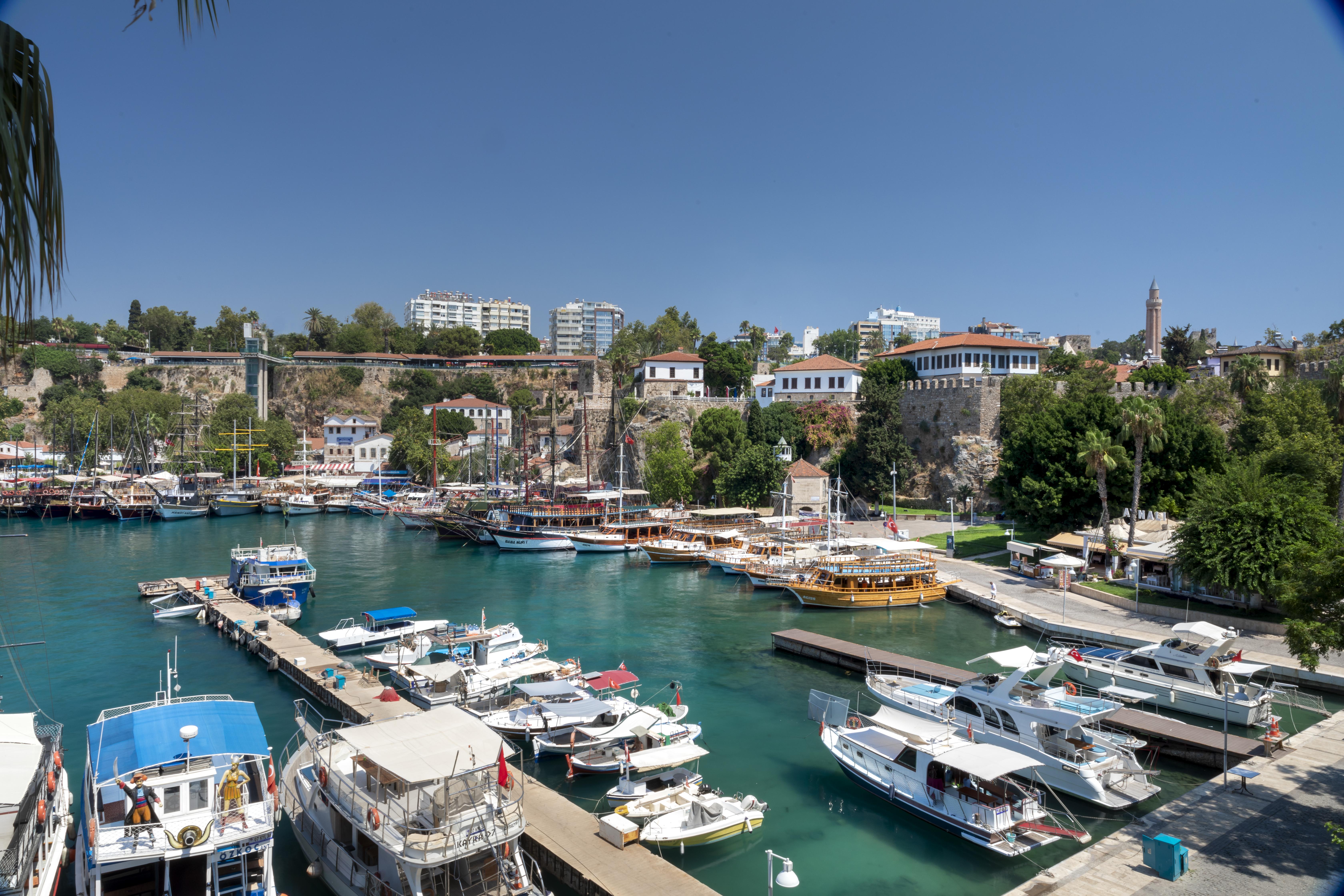 Adalya Port Otel 4*