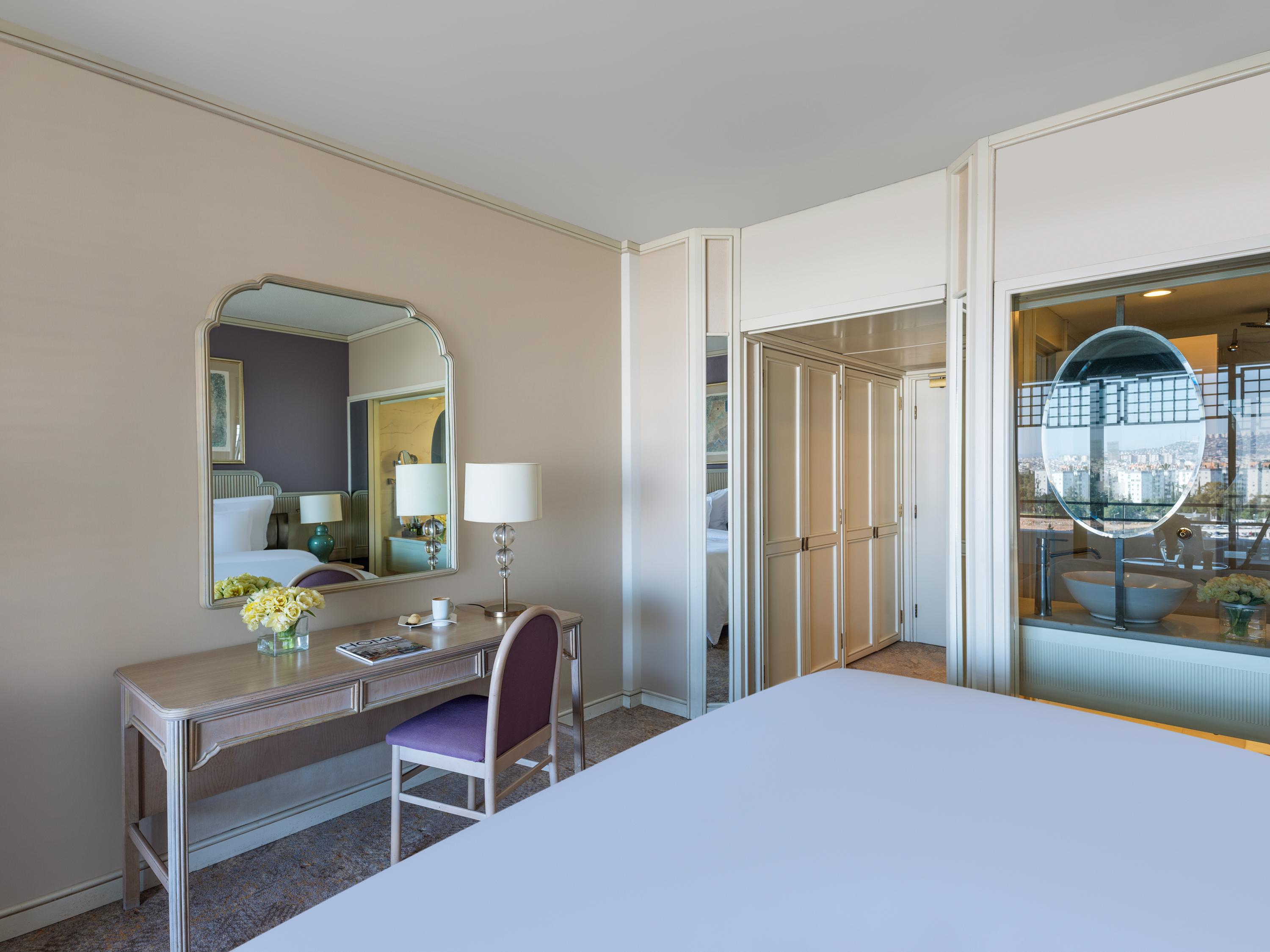 Otel Rixos Downtown - The Land Of Legends Access Antalya