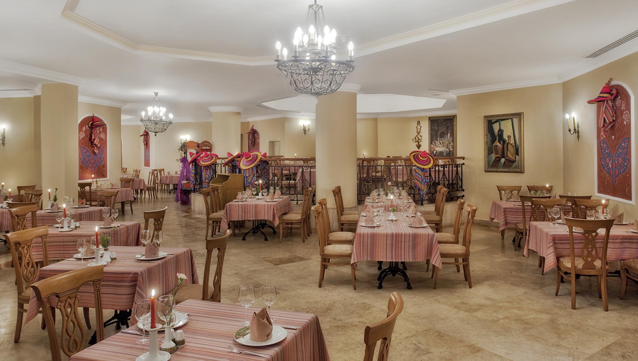 Kremlin Palace Antália