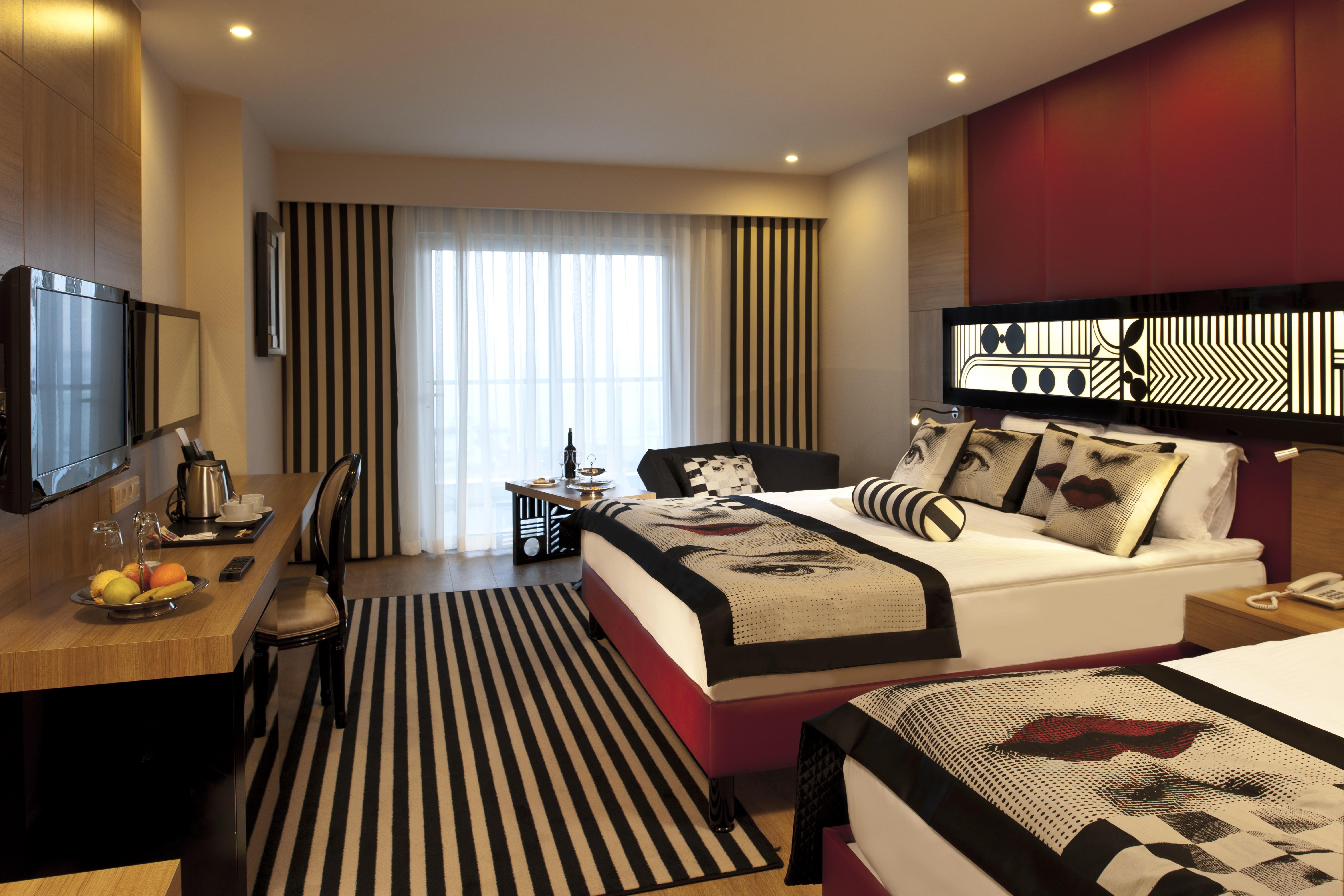 Delphin Imperial Lara 5* Antália