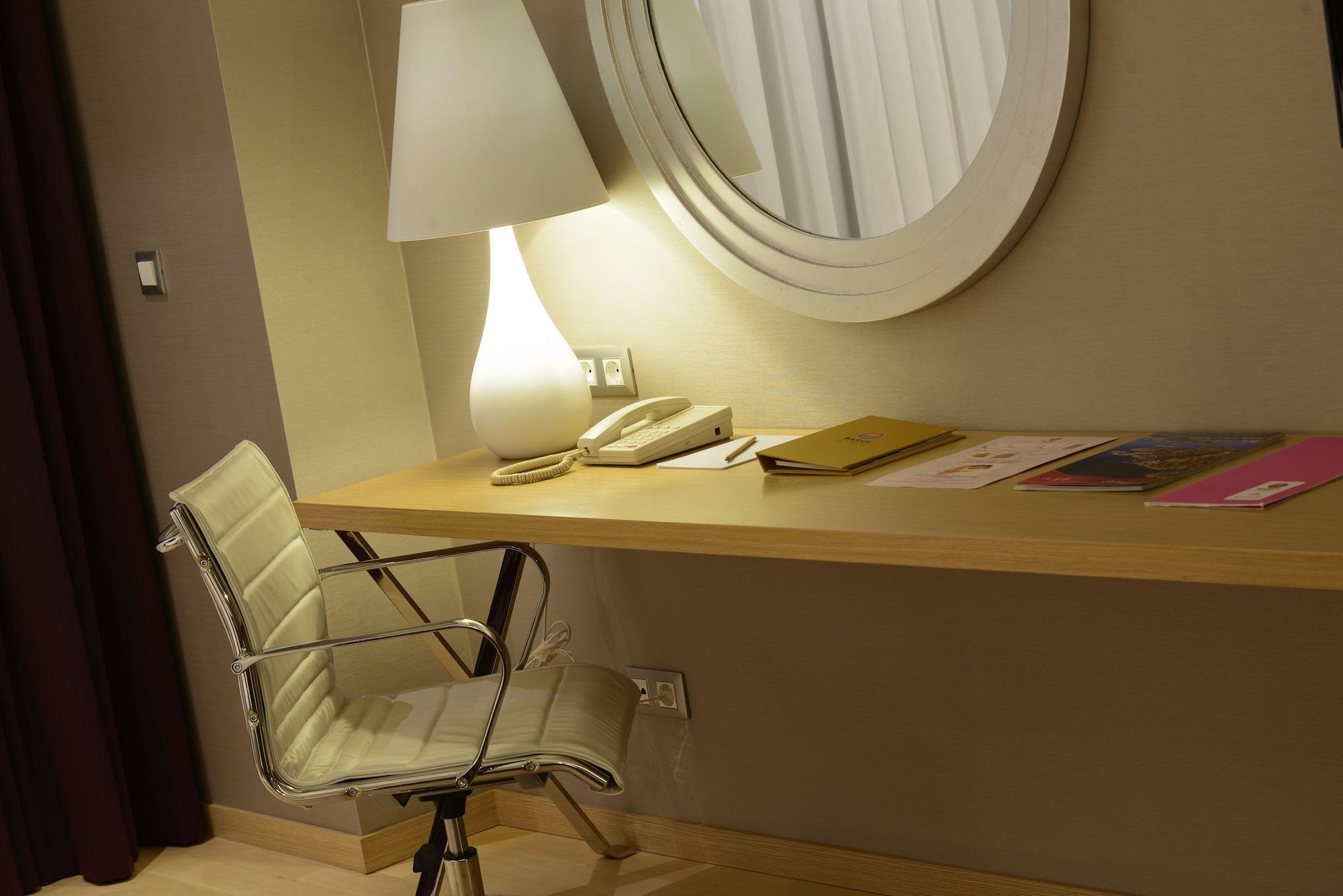 Hotel Akra V - Access To Akra Antalya 4*