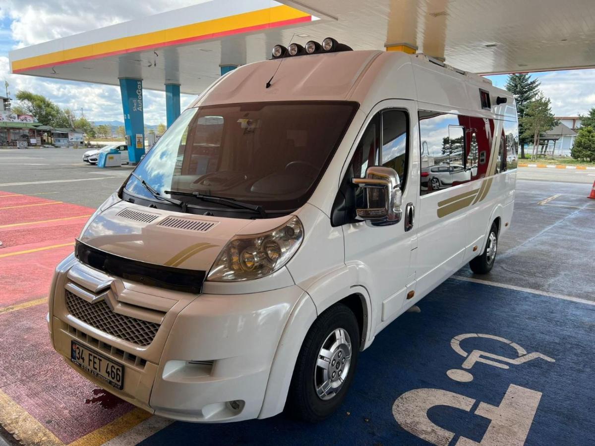 Campsite Caravan Parking *