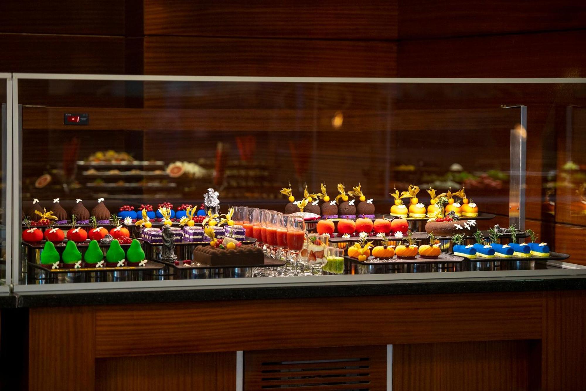 Crowne Plaza By Ihg 5* Antália