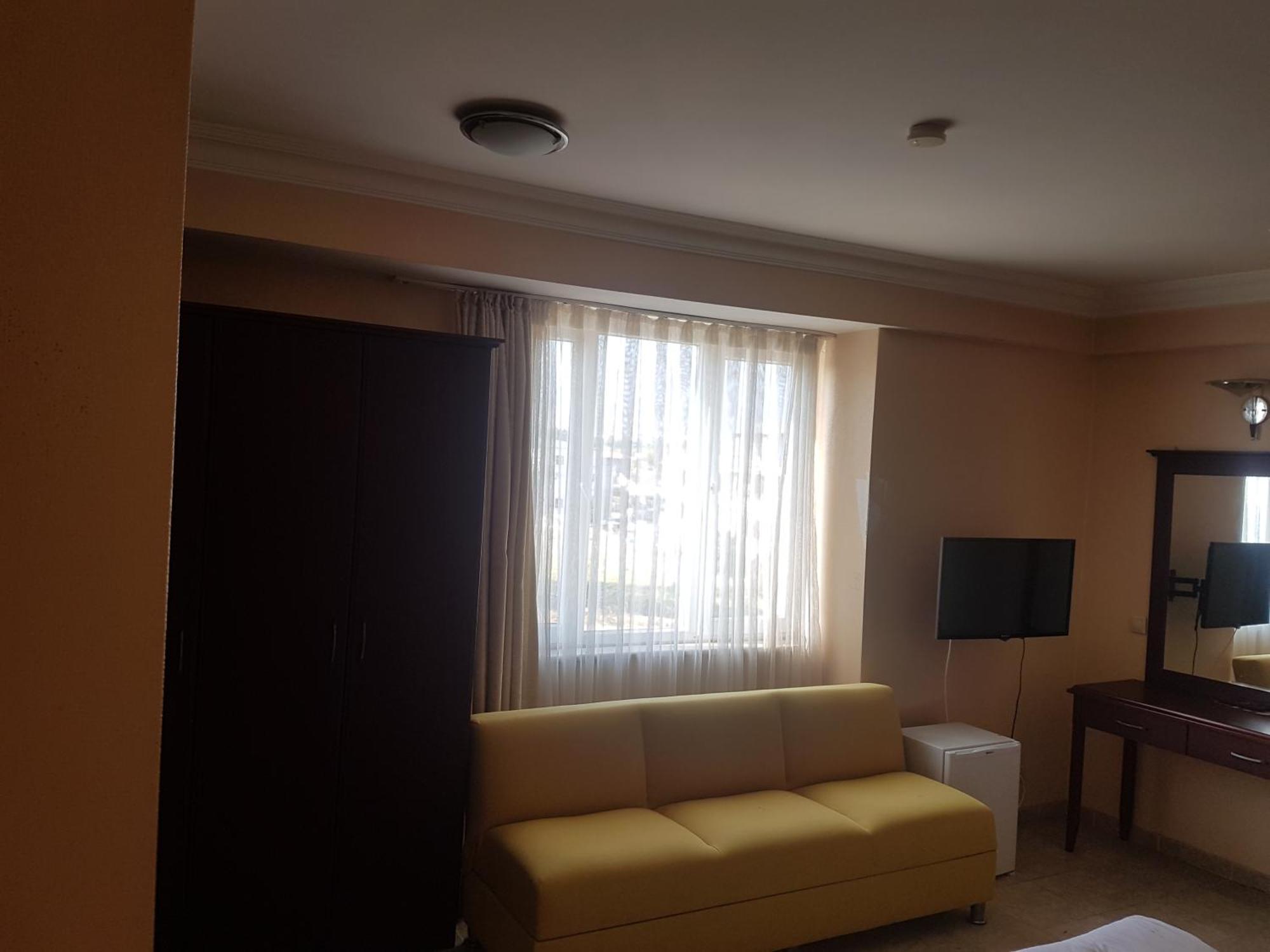 Otel Acropol 3*