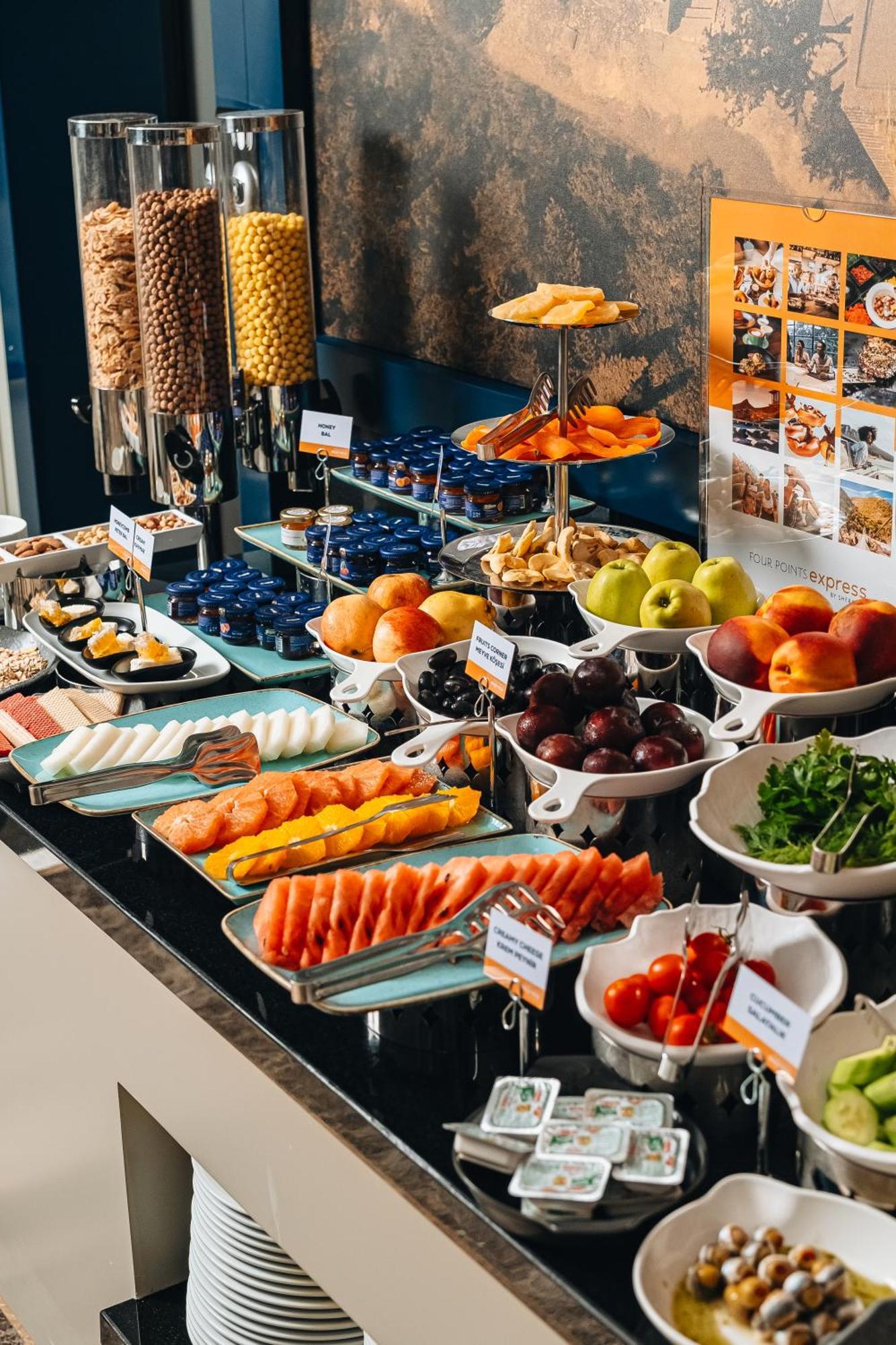 Otel Four Points Flex By Sheraton Lara 4*