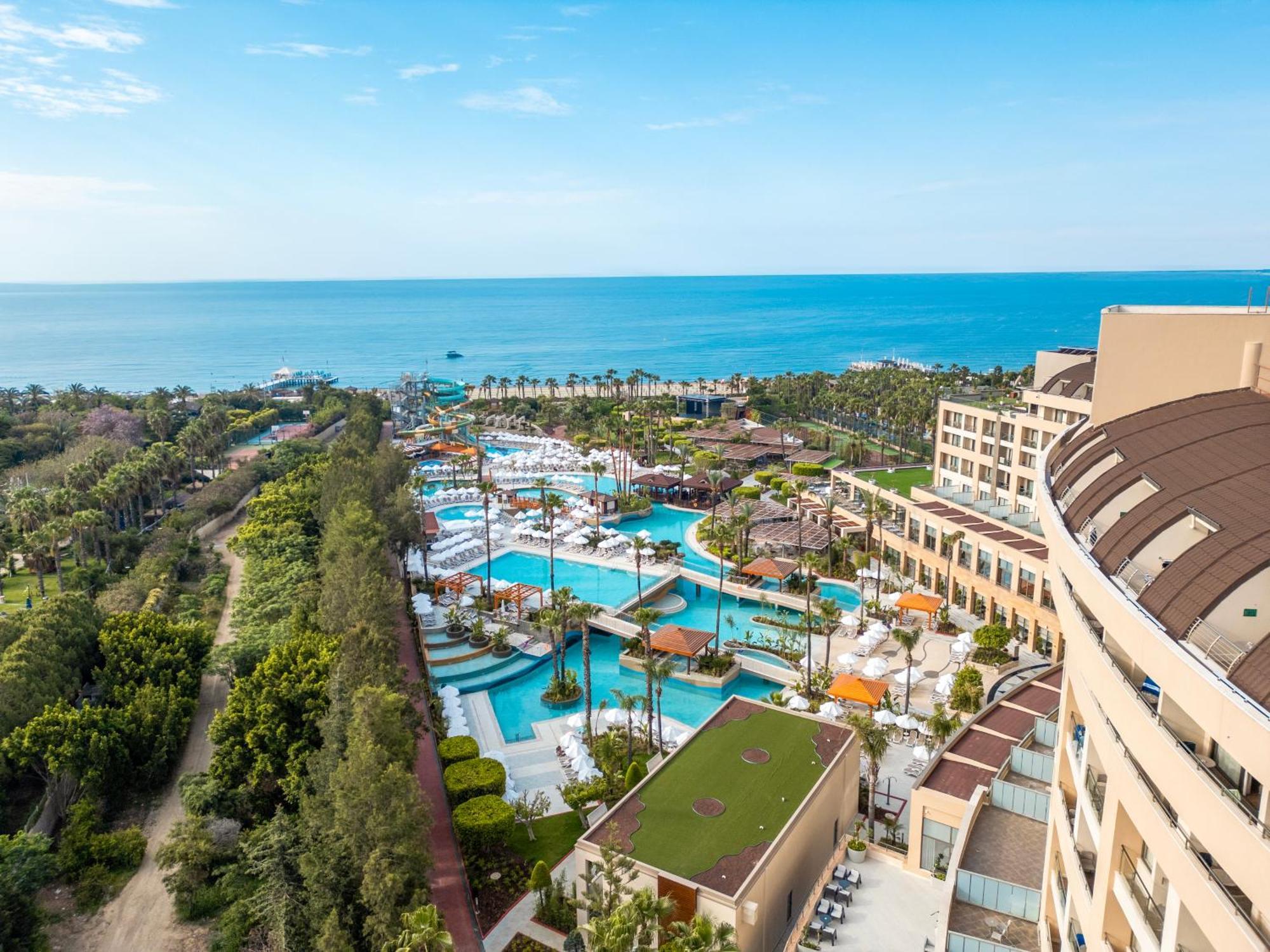Resort Fame Lara &