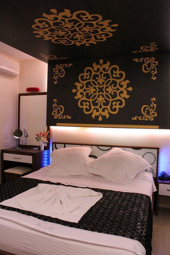 Otel Mera Park 3*
