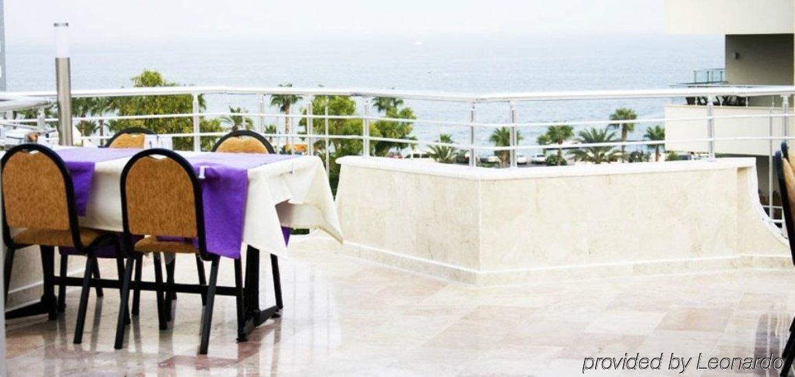 Zel Hotel 3*