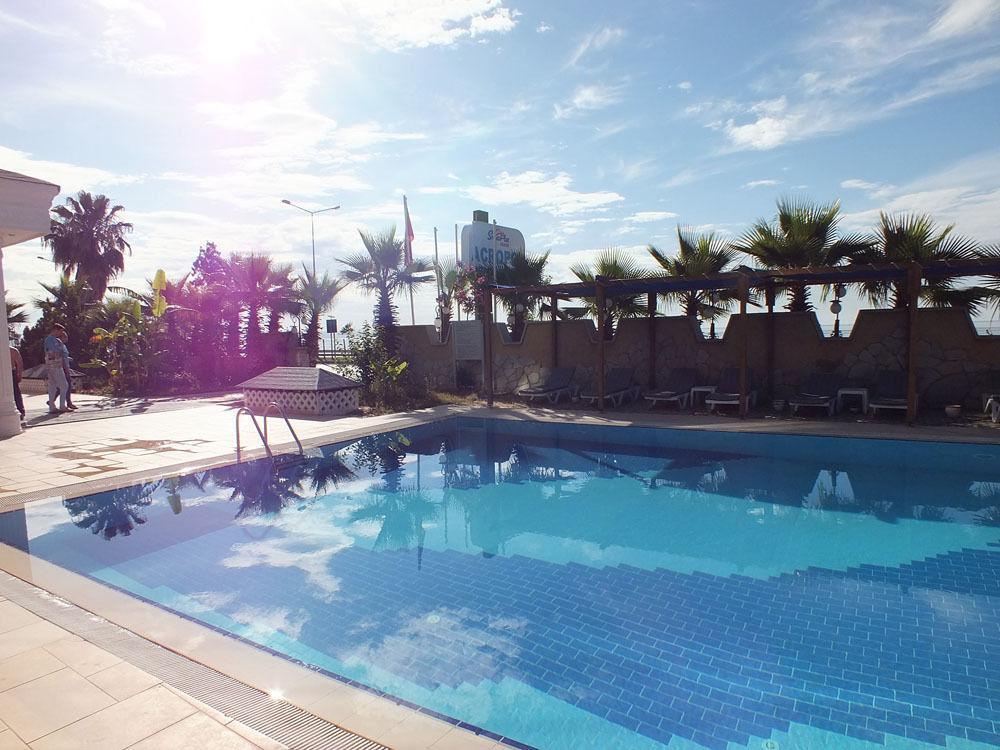 Acropol Otel 3*