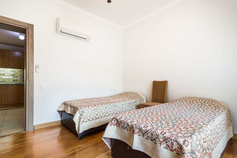 Aparthotel Ani 3*