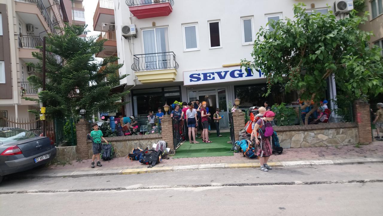 Hotel White Cat Sevgi 2*
