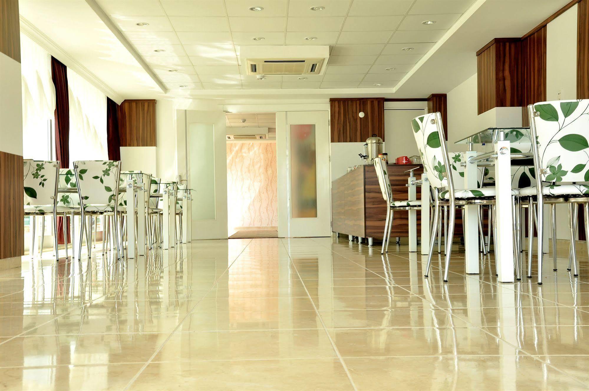 Volkii Otel 2*