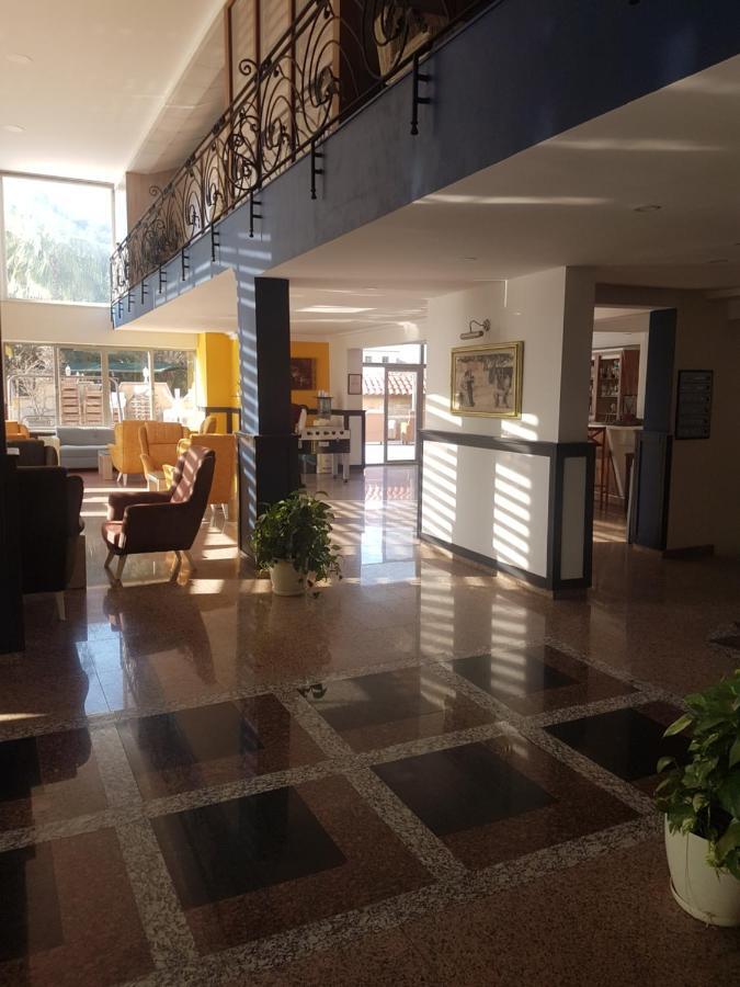 Acropol Otel 3*