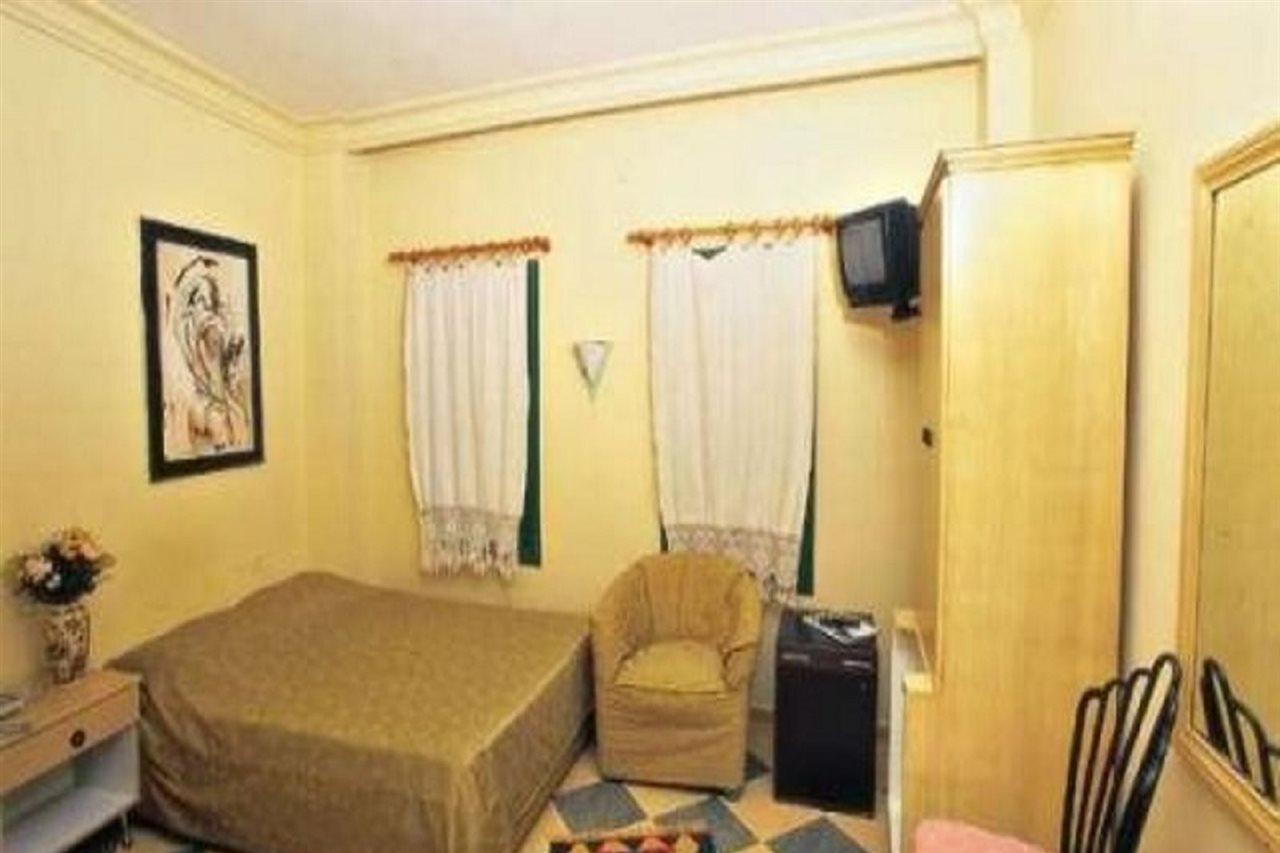 Otel Kaleici Pera Palace