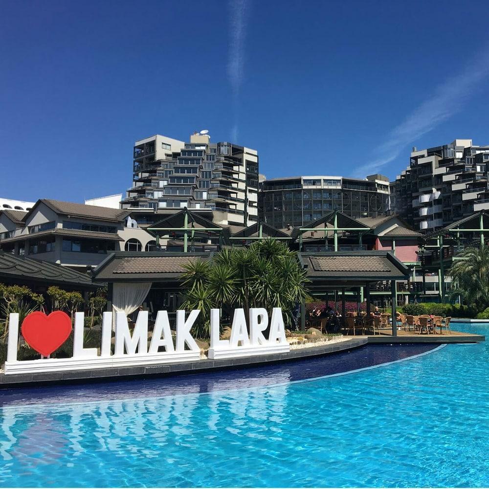 Limak Lara Deluxe & Antália
