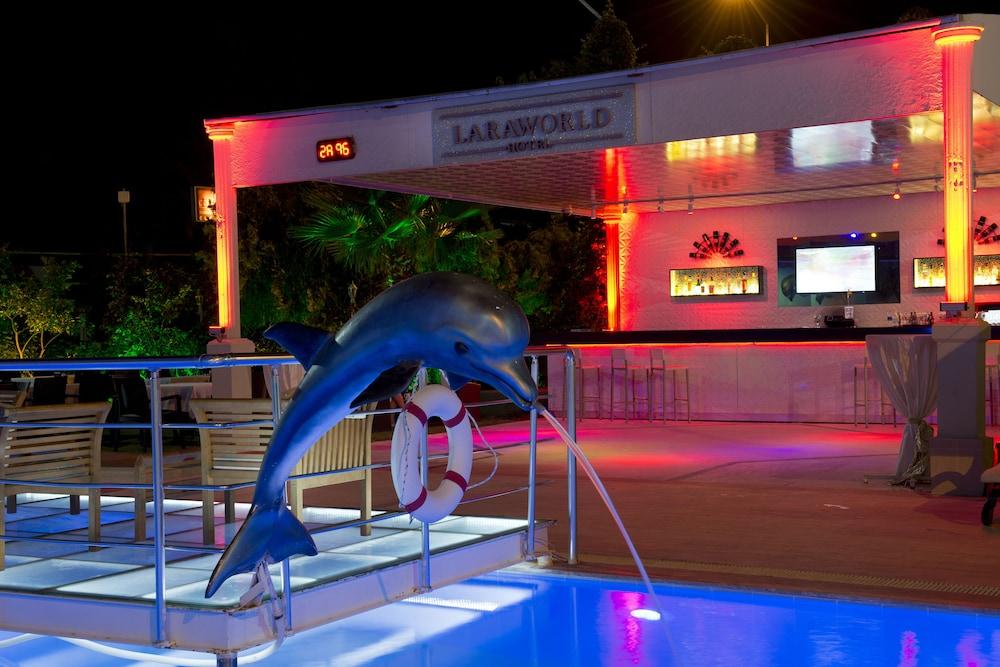 Lara World Otel