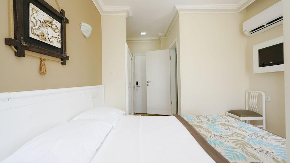 Otel Lara World Antalya