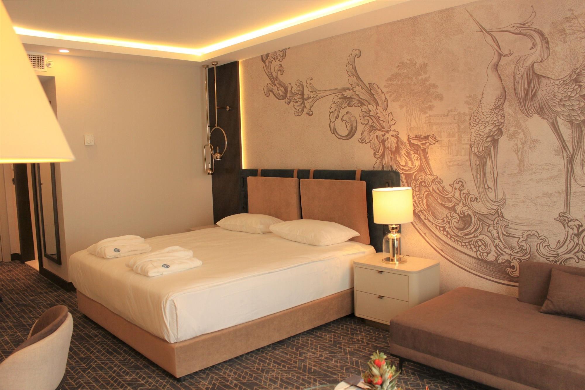 Ic Airport Otel 4*