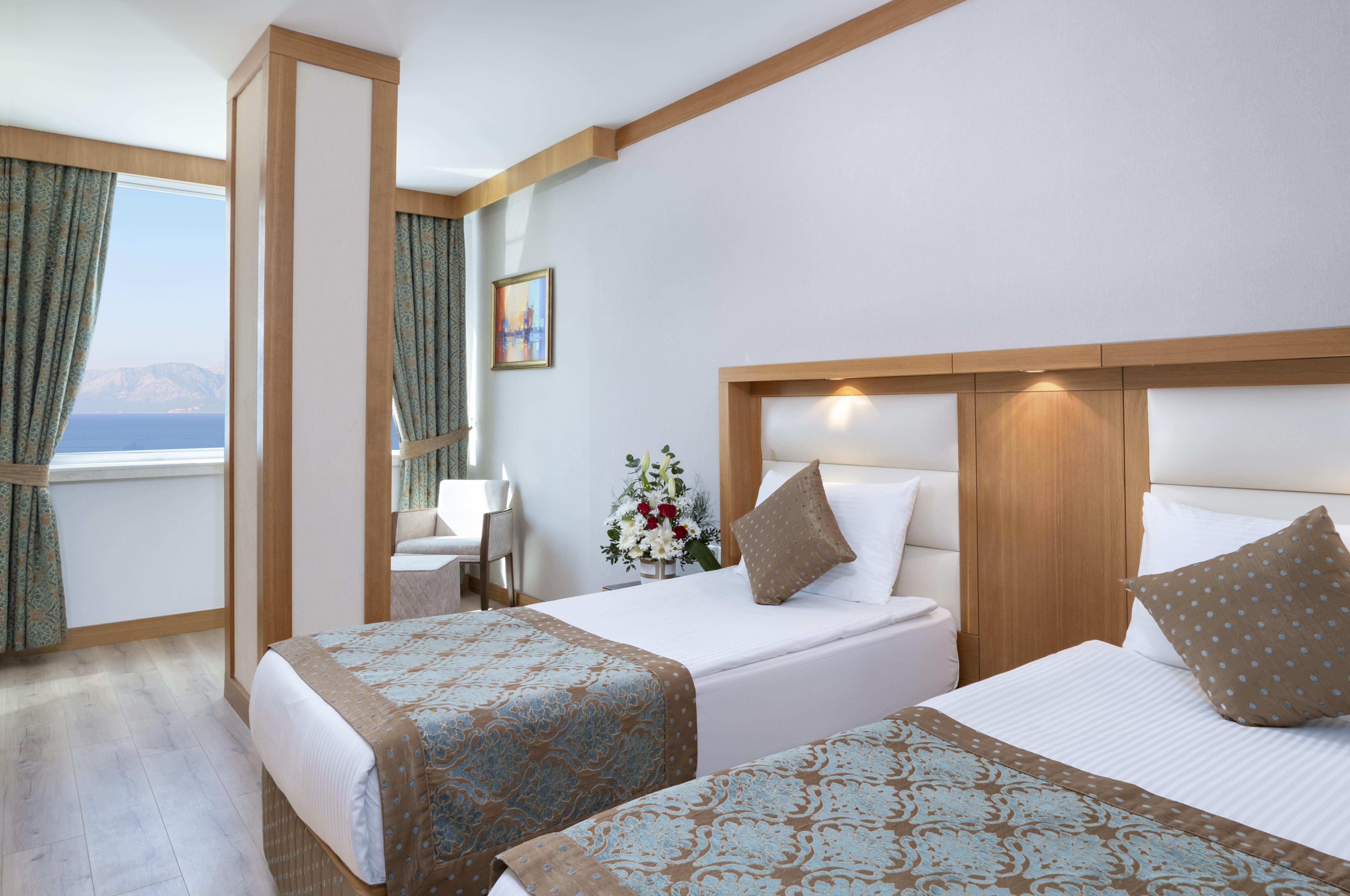 Oz & Adult Only 16 Hotel Antália